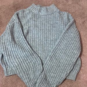 H & M Divided cropped grey sweater size Large